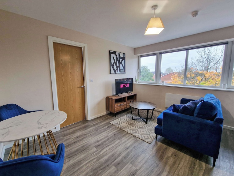 1 Bed Media City Flat | Free Parking - Manchester