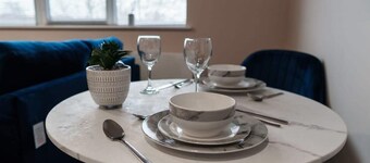 1 Bed Media City Flat | Free Parking