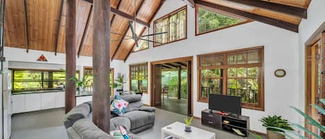 TV, DVD player, offices