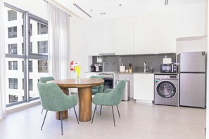 Caixa forta a l'habitació, planxa i posts de planxar i wifi gratuïta 
