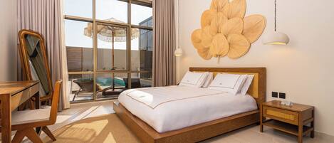 Vila Mewah, patio, pemandangan kolam renang | 1 kamar tidur, kedap suara, setrika/meja setrika, dan Wi-Fi gratis