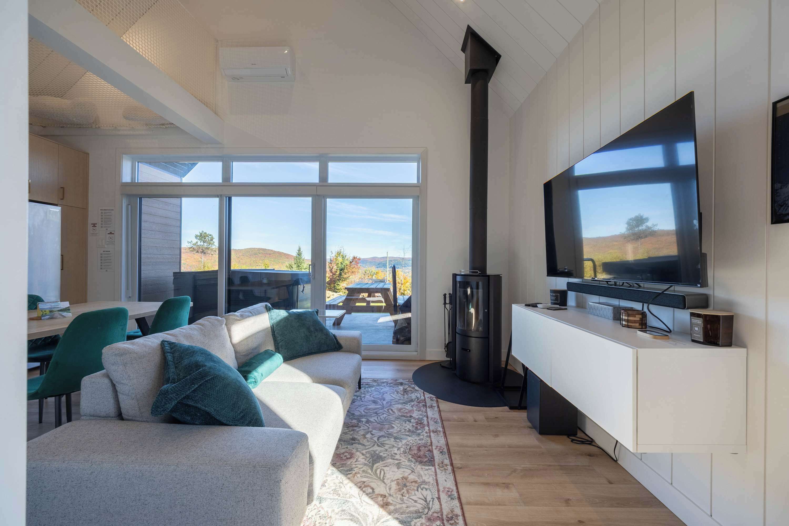 Spa, Sauna And Mountain | Chalet Oslo42 - Quebec