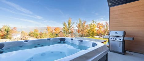 Bain à remous extérieur