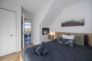 2 dormitorios, tabla de planchar con plancha, wifi y ropa de cama