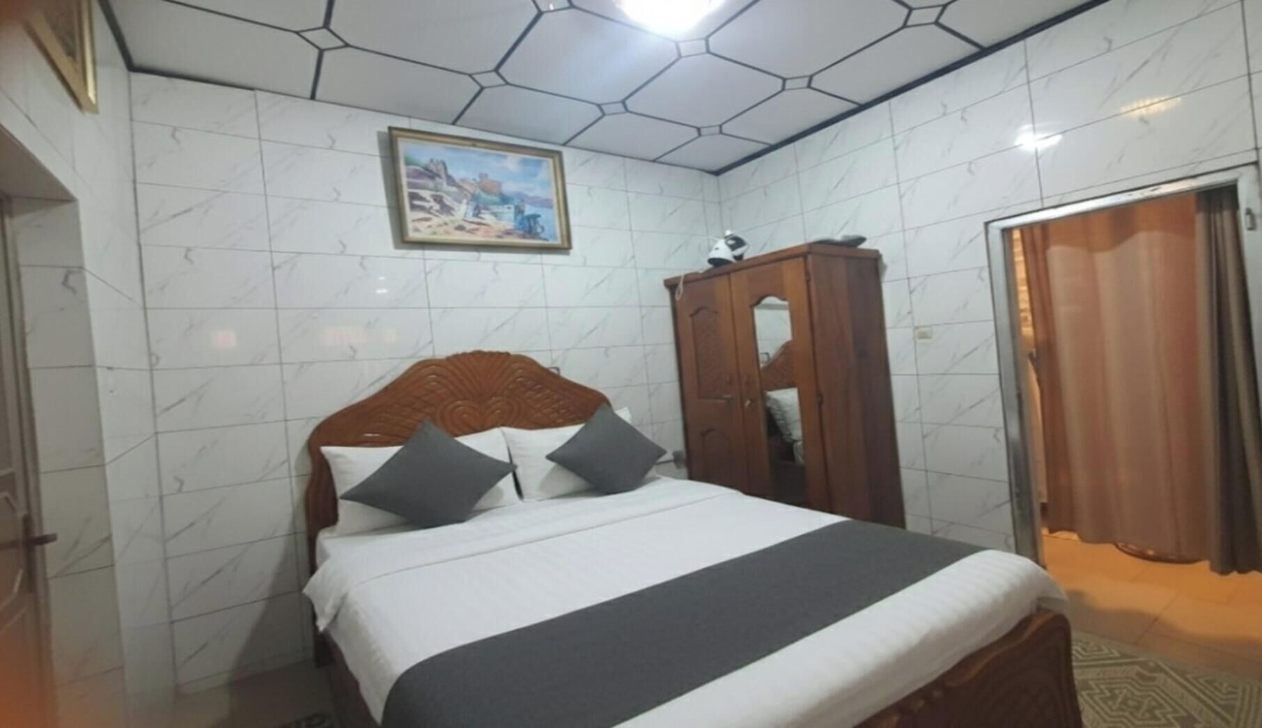 2 bedrooms, iron/ironing board, WiFi (free), bed sheets