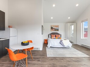 4 slaapkamers, een bureau, gratis wifi, beddengoed