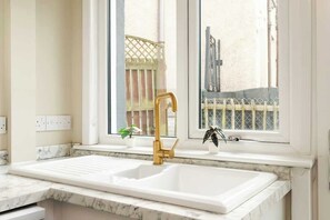 Image sans description, 4 de 27, bouton