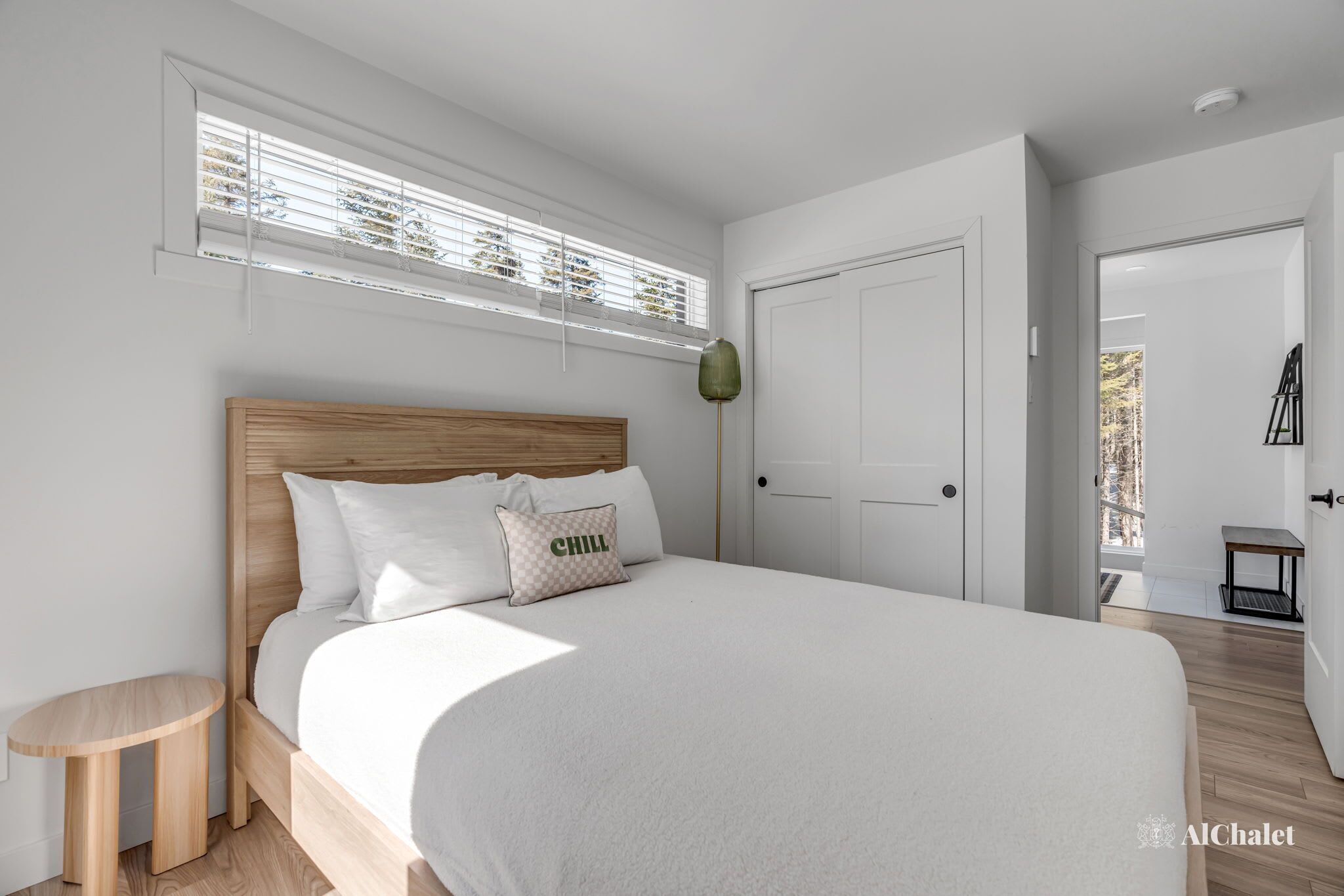 4 bedrooms, WiFi, bed sheets