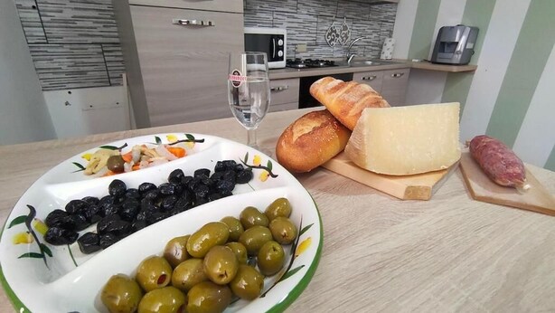 Fridge, microwave, oven, stovetop - House in Matrix (Barrafranca)