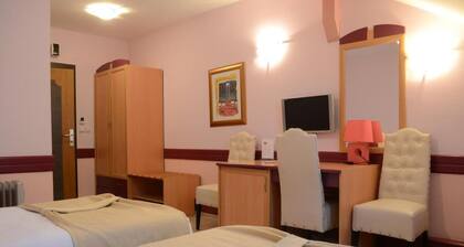 Room in B&B - Hotel Tomce Sofka - Twin Room