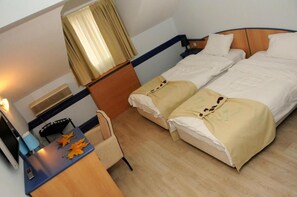 Quarto, 1 quarto, para fumantes, vista para a cidade | 1 quarto