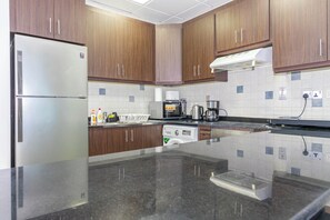 Electric kettle, toaster - Bloomfields Classic STU in Hydra Al Reem (Abu Dhabi)