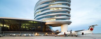 Spacious & Central | Hot Tub | AC | Sleep 12 |Yard