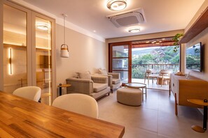 Luxury Apartment | Living area | Flat-screen TV - Lar Aconchego Luxo do Diamantino Mucugê (Mucuge)