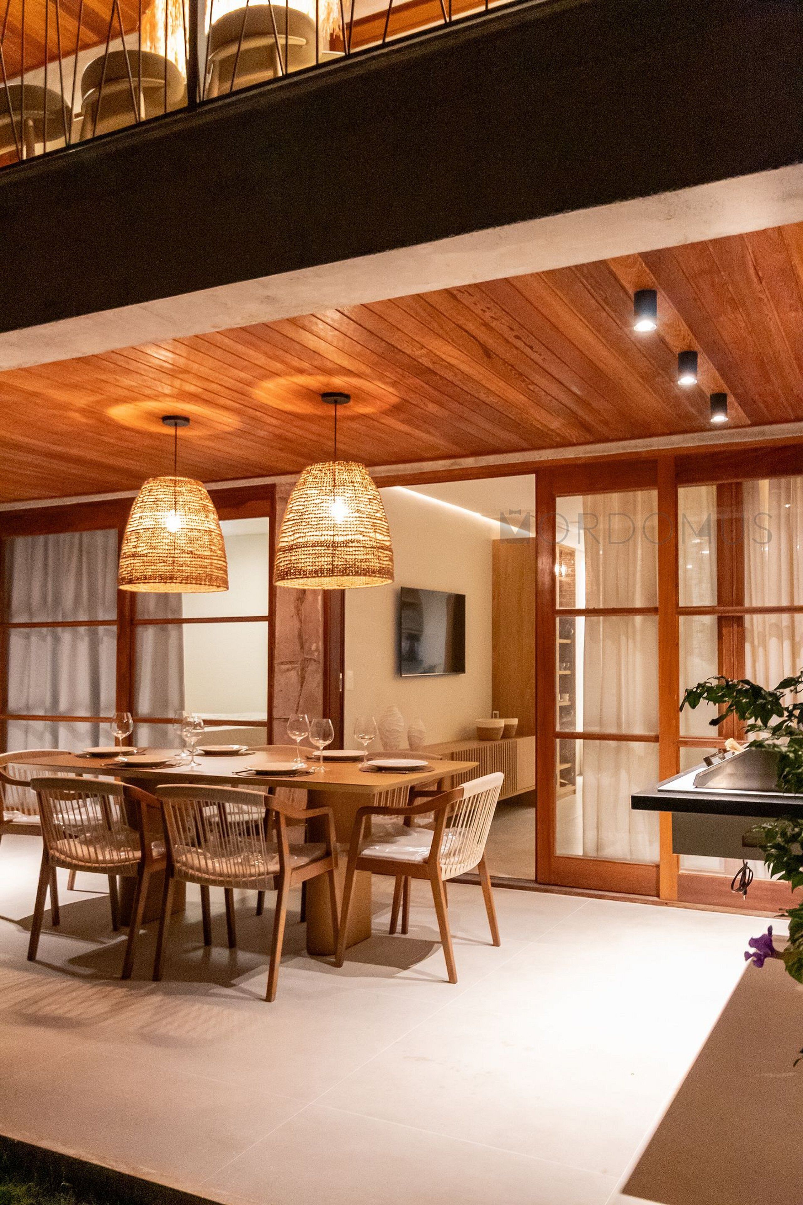 Basic Apartment | Dining