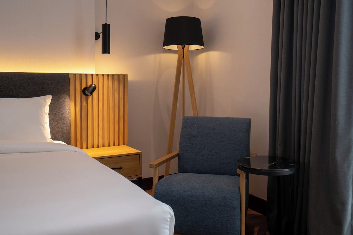 Egyptian cotton sheets, premium bedding, minibar, in-room safe