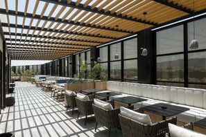 Rooftop terrace - Radisson Hotel Madinah (Madinah)