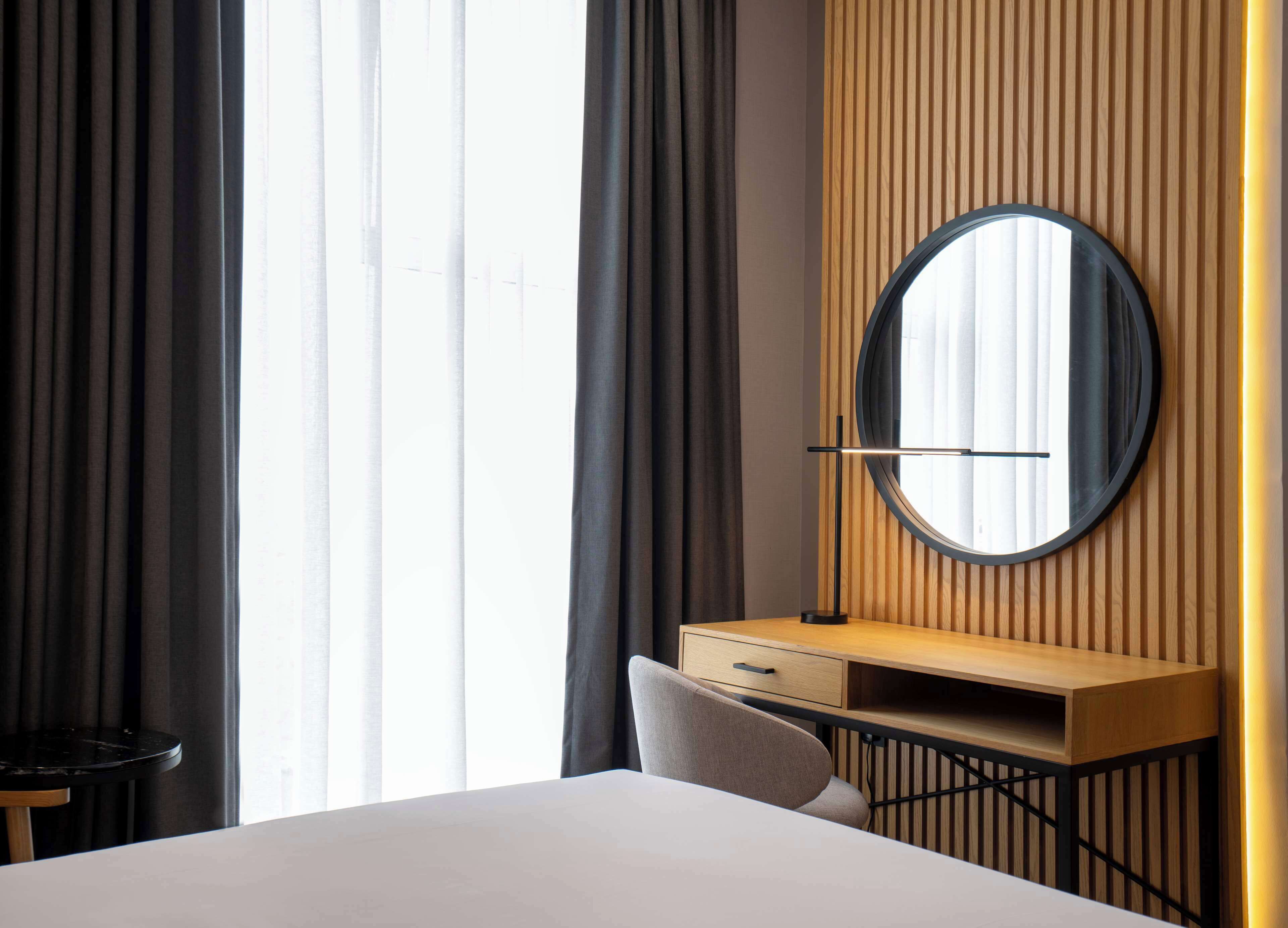 Egyptinpuuvillaiset lakanat, ylelliset vuodevaatteet, minibaari