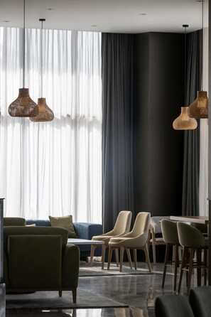 Coffee shop - Radisson Hotel Madinah (Madinah)