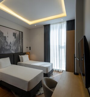 Sábanas de algodón egipcio, ropa de cama de alta calidad y minibar 