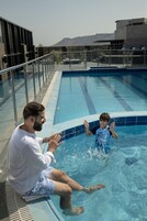 2 piscinas al aire libre