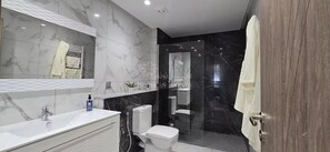 Apartment, 3 Bedrooms, Accessible, Smoking | Bathroom - Seasonal Rental - Apartment in the Skanes Area (Sousse)