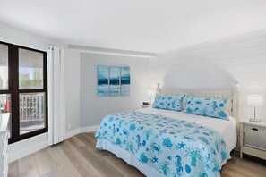 1 bedroom, iron/ironing board, free WiFi, bed sheets - New Listing! Dazzling Beachfront 1Br, Walk out to Beach, Tropical Pool, Tram. (Miramar Beach)