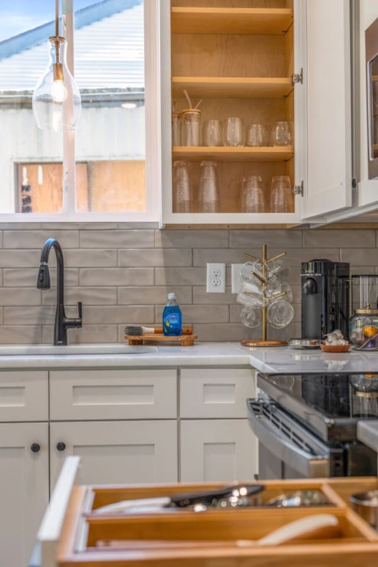 Frigorífic, forn, placa de cuina i rentaplats 