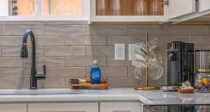 C'est Bon House•KING Bds•Luxury Amenities•Book Now