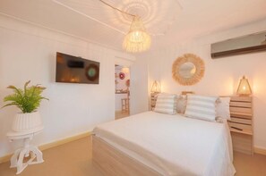 1 bedroom, iron/ironing board, WiFi, bed sheets - 
Rooftop city center jacuzzi (MARRAKECH)