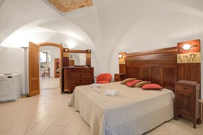 Familie appartement, 1 slaapkamer (Bacco Apartment Noci) | 1 slaapkamer, een strijkplank/strijkijzer, gratis wifi, beddengoed