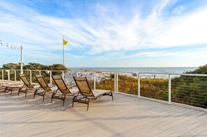 Terrace/patio - Beach Breeze – New Listing / Private Beach / EV Charging Station (Miramar Beach)