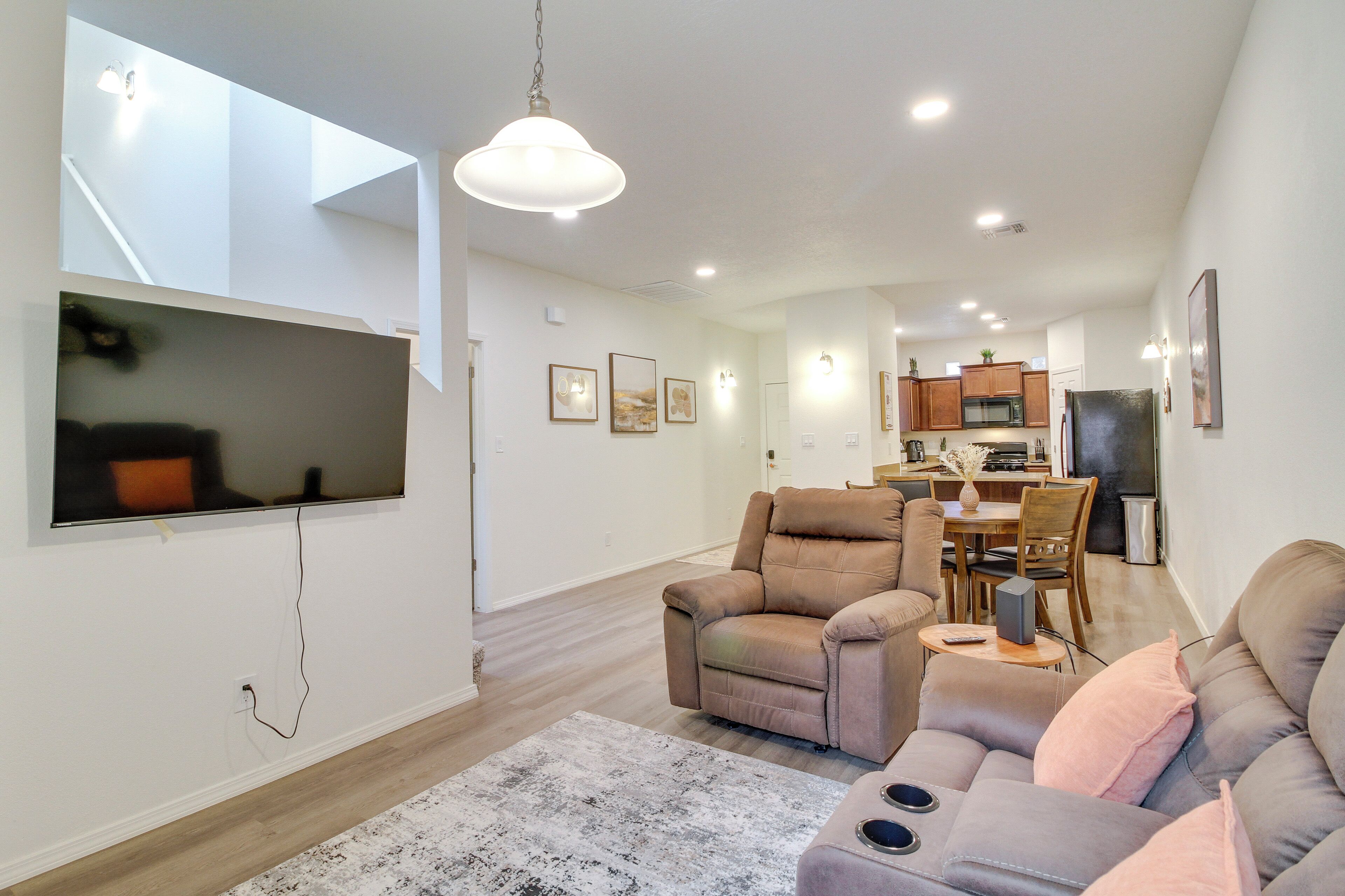 Apartment (3 Bedrooms) | Front of property