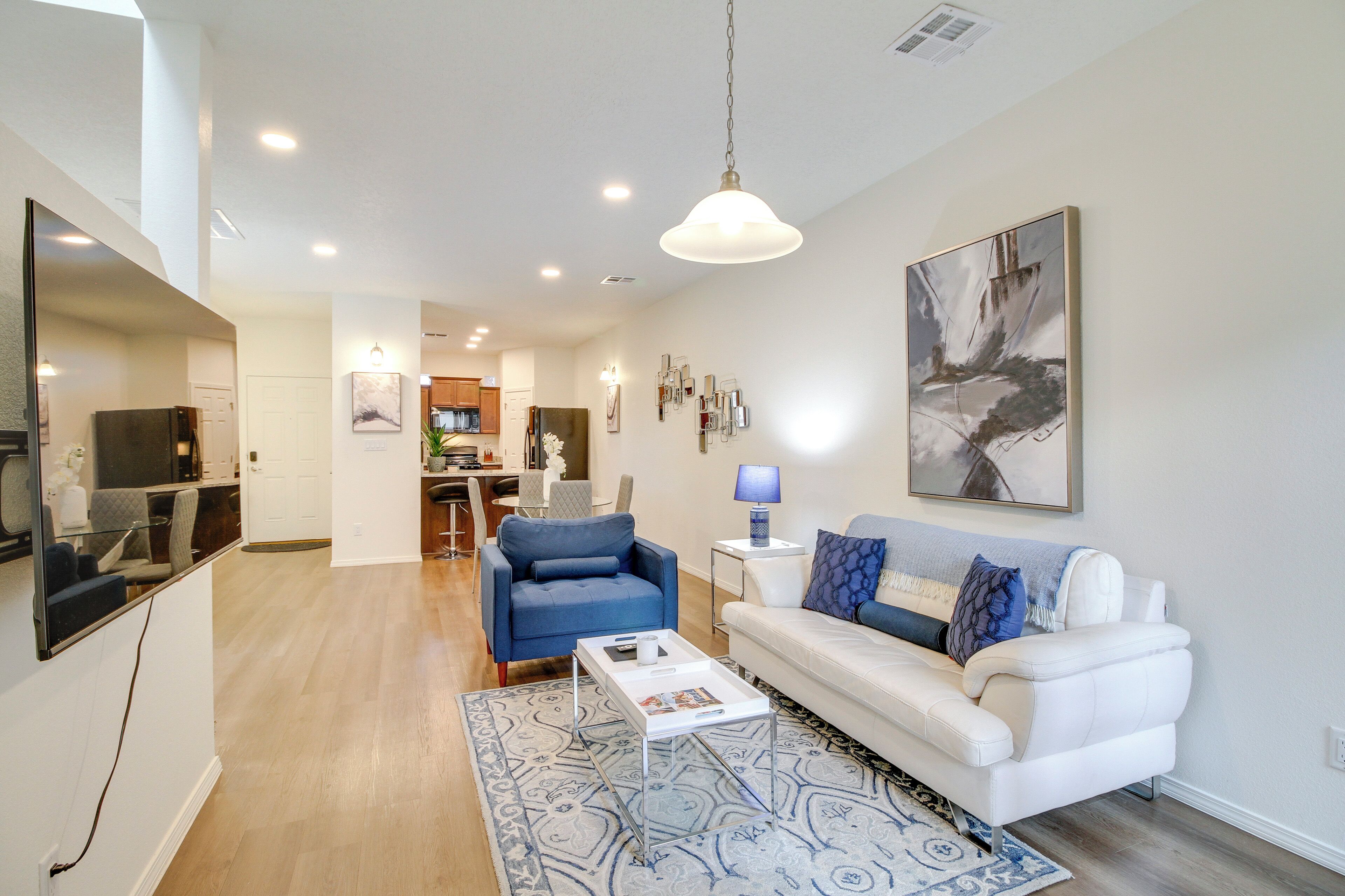 Apartment (4 Bedrooms) | Front of property