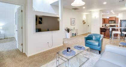 4 Mi to Unm: Convenient Albuquerque Townhome!