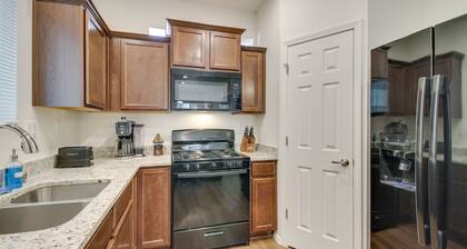4 Mi to Unm: Convenient Albuquerque Townhome!