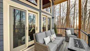 Apartment (0 Bedroom) | Interior