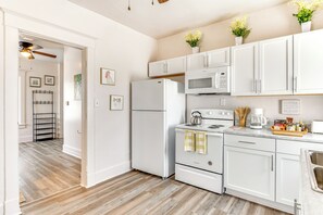 House (2 Bedrooms) | Interior