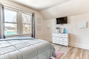 House (2 Bedrooms) | Interior