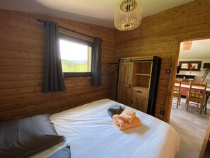 2 sovrum, resesäng, gratis wi-fi och sängkläder