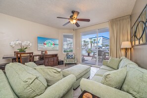 TV, DVD player - Gulf 106 Oceanfront 2BR+ bunk room with patio and modern comforts! (Fort Walton Beach)