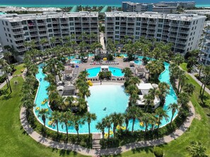 A heated pool - G515 High-floor 1BR+ bunk room w/ Gulf views, chic décor & free beach service (Ft. Walton Beach)