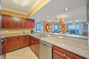 Interior - O503 Spacious Corner Unit | 3BR + Bunk Room | Unobstructed Bay Views & Pools! (Fort Walton Beach)