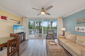 TV - S303 Bayfront Bliss | 1BR + Bunks | Private Balcony & Lazy River Views (Fort Walton Beach)