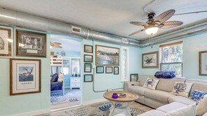 Interior - 6 Mi to Beach: Riverfront Home in Ruskin! (Ruskin)