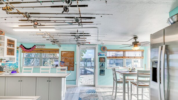 Interior - 6 Mi to Beach: Riverfront Home in Ruskin! (Ruskin)