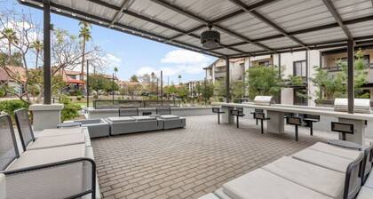 Pet Frndly, Chill 2BR Near ASU, Pool, Grill, Prkng