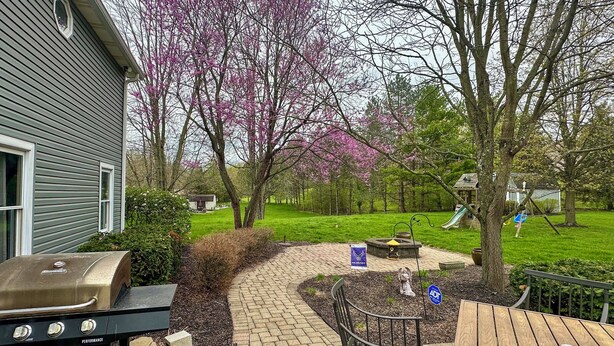 Unclassified image, 1 of 33, button - Family Retreat in Beavercreek Area w/ Large Yard! (Dayton)