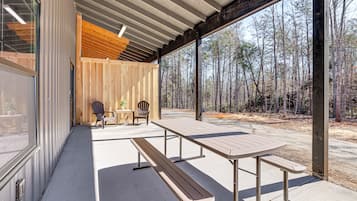 House (1 Bedroom) | Interior