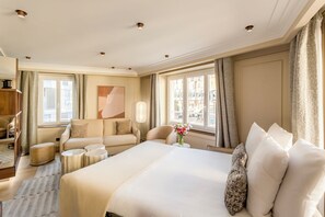 3 Schlafzimmer, Schreibtisch, Bügeleisen/Bügelbrett, Reisekinderbett